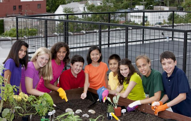 I Stock Urban farming mit Kindern